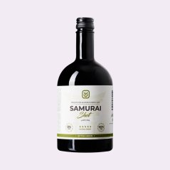 Samurai Shot ~ hořká zeleň ~ čistá produktová fotografie